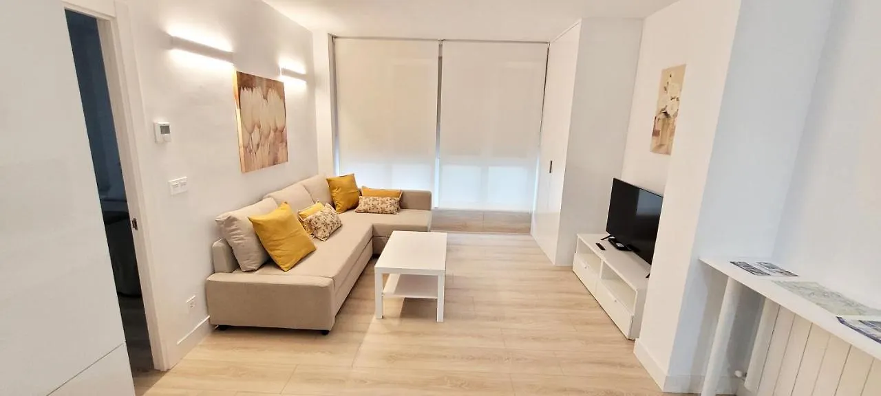 Επικοινωνία με το Cozy White Home In Getxo